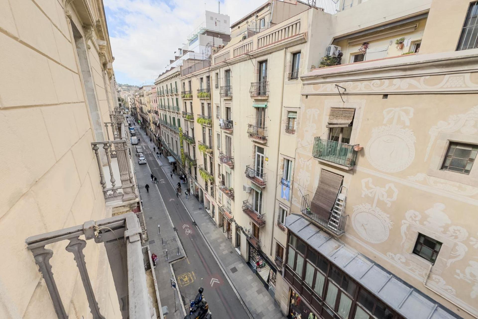 Acampamento 1 Nou De La Rambla Barcelona