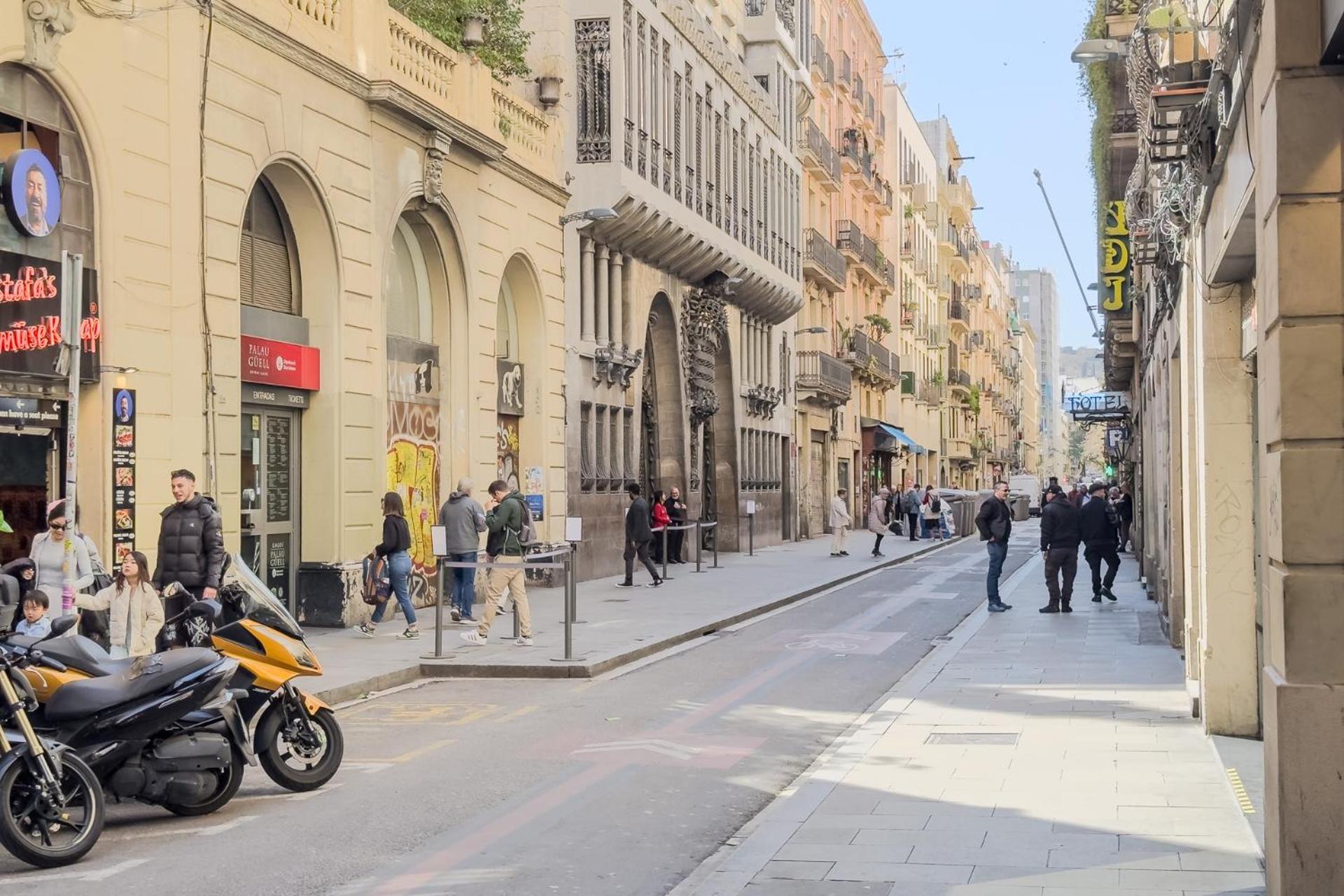 1 Nou De La Rambla *
